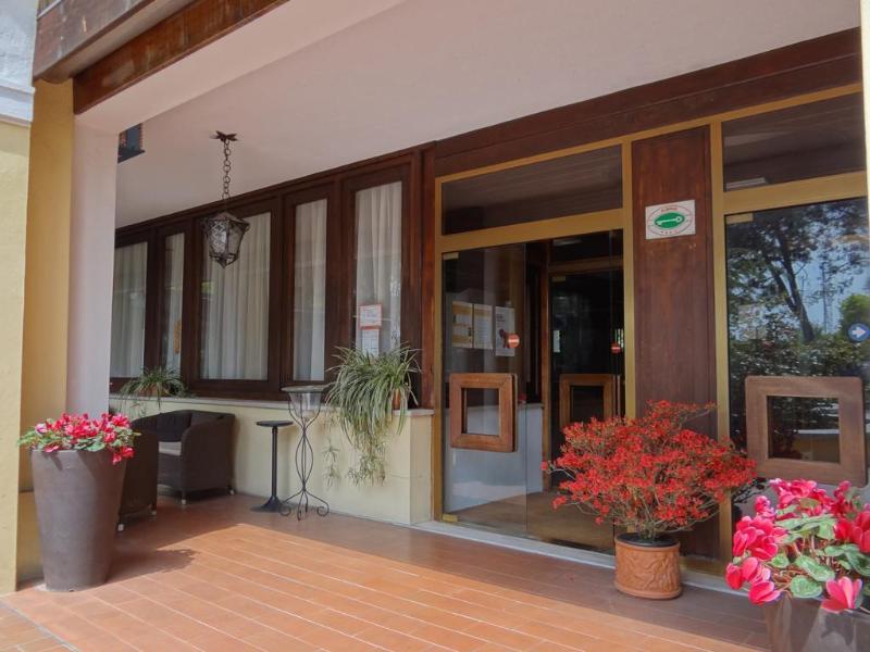 El Rustego Hotell Rubano Exteriör bild
