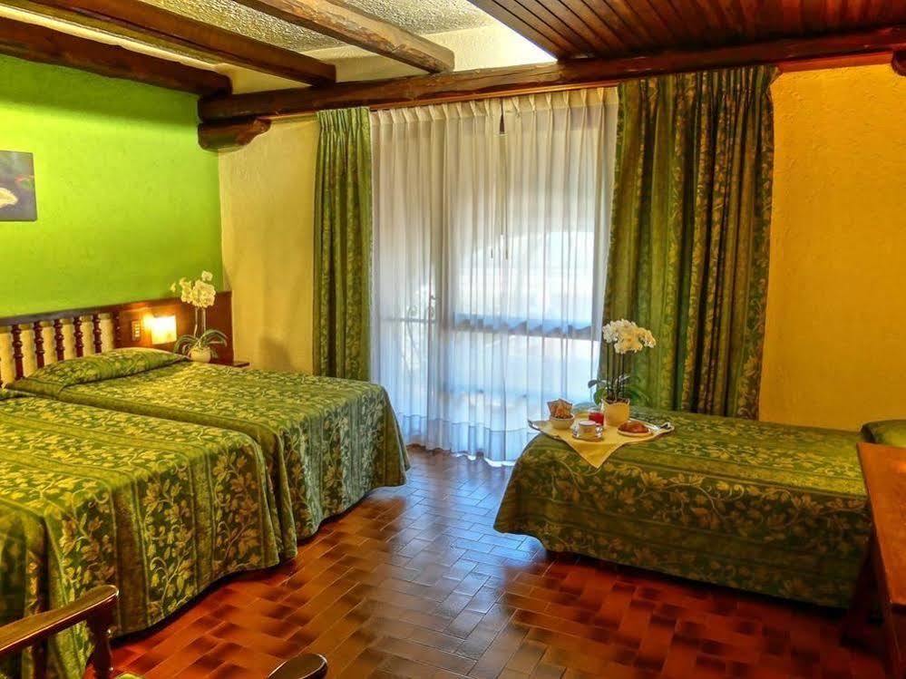 El Rustego Hotell Rubano Exteriör bild