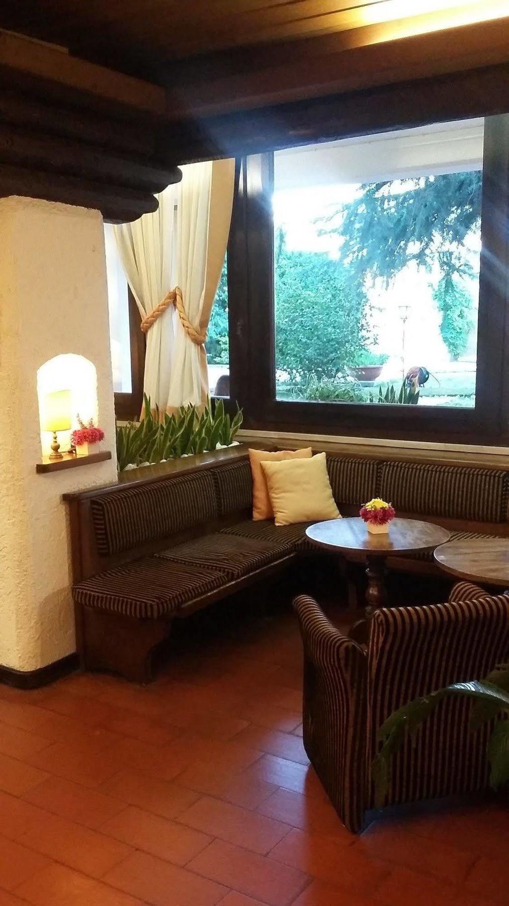 El Rustego Hotell Rubano Exteriör bild